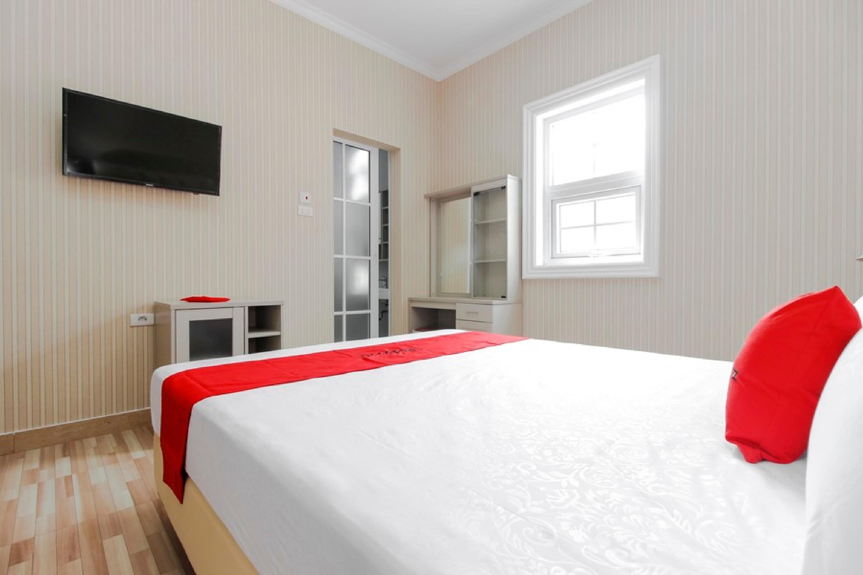 Reddoorz Plus @ Kwitang 2 Jakarta Ngoại thất bức ảnh