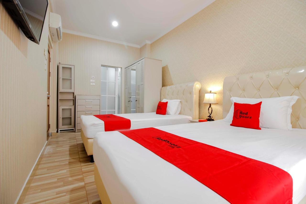 Reddoorz Plus @ Kwitang 2 Jakarta Ngoại thất bức ảnh